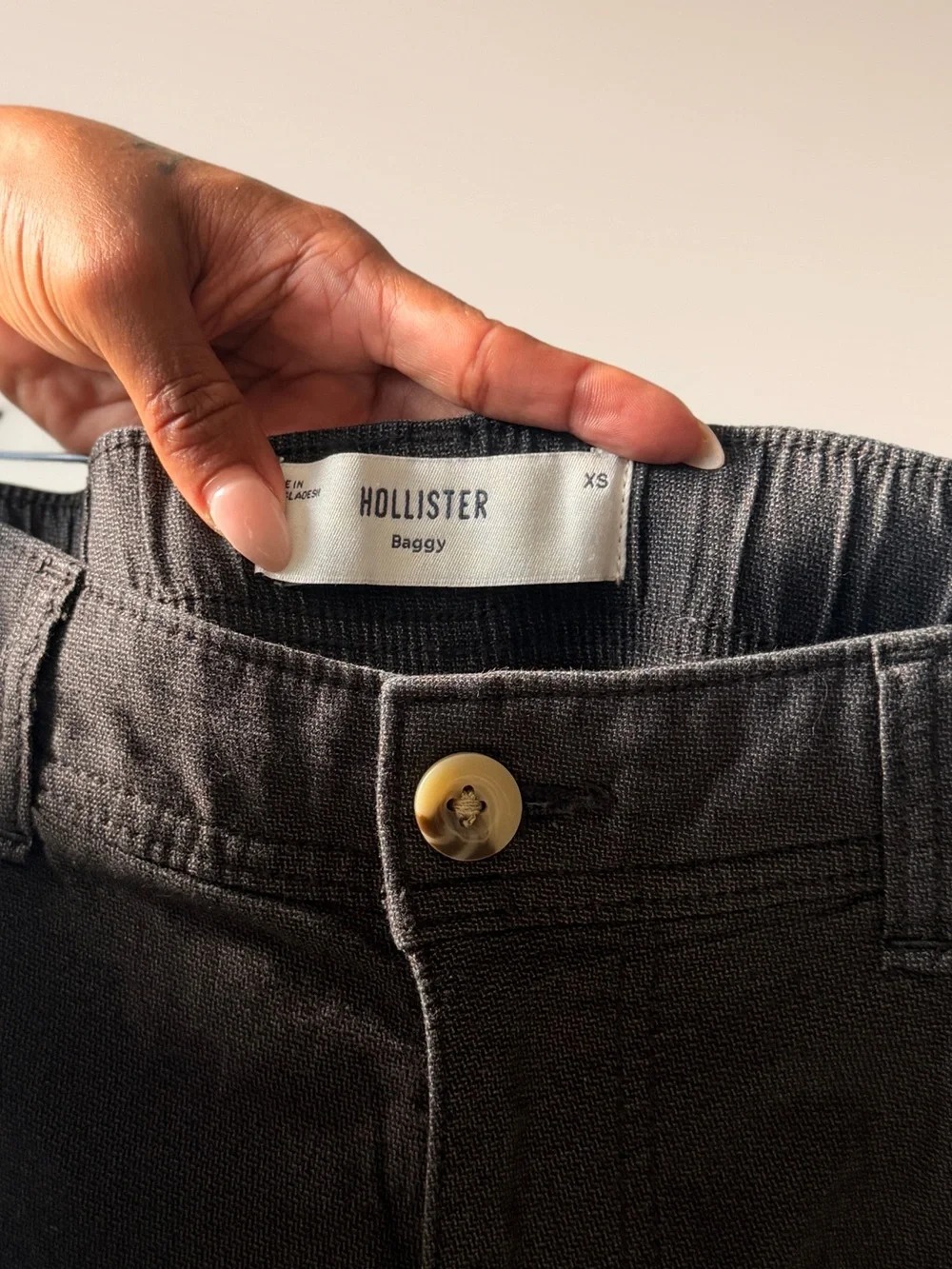 Hollister Men's Black Casual Chinos